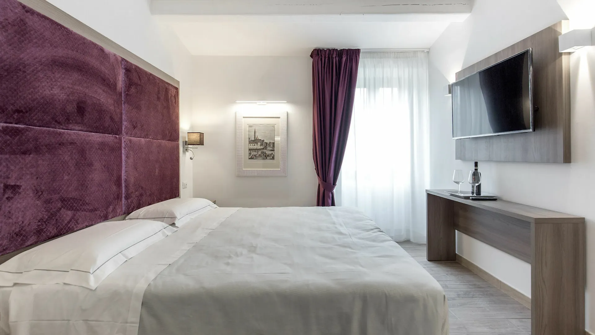 Apollo Guest House Florencie